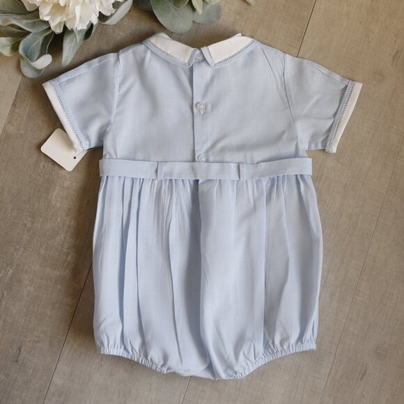 Feltman Brothers Boy's Heirloom Blue Romper Creeper RARE DESIGN Race Car NWT - Picture 3 of 5